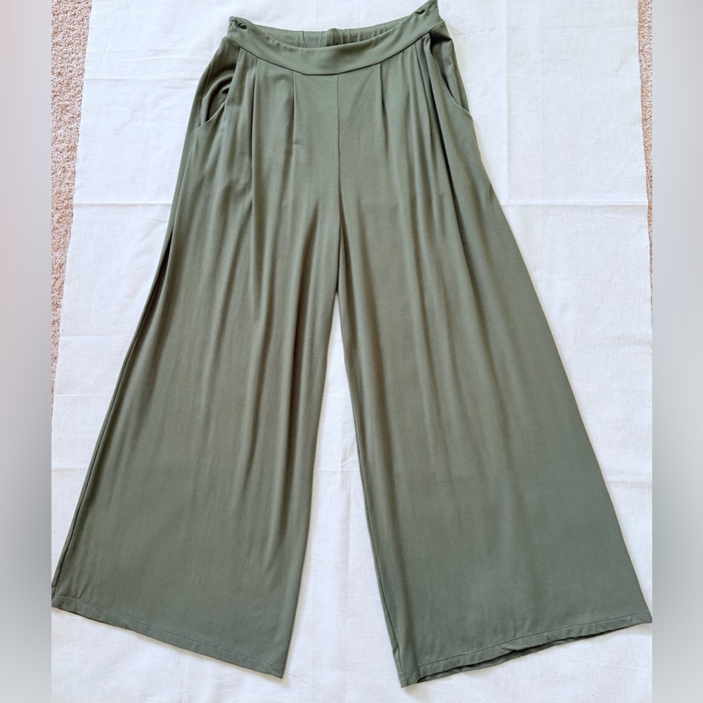 FIGHTING EEL Women's WIDE LEG Olive Green Wide-Leg Pants
